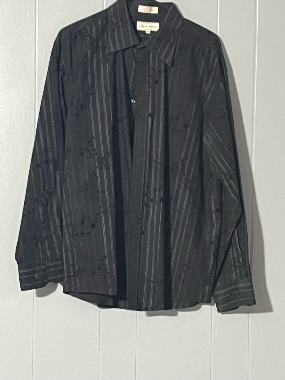 Eighty Eight Men's Black Pinstripe Dress Shirt